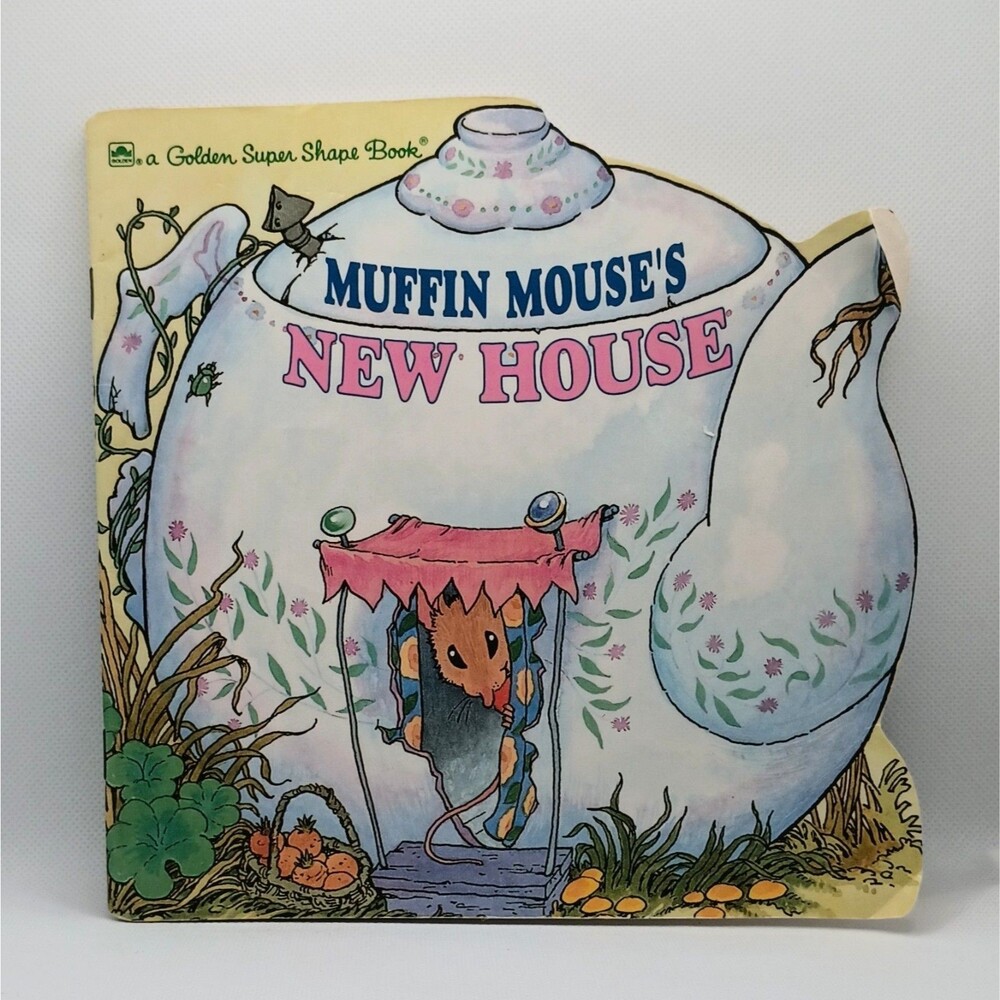 Muffin Mouse's New House Vtg - 1991 A Golden Super Shape Book
